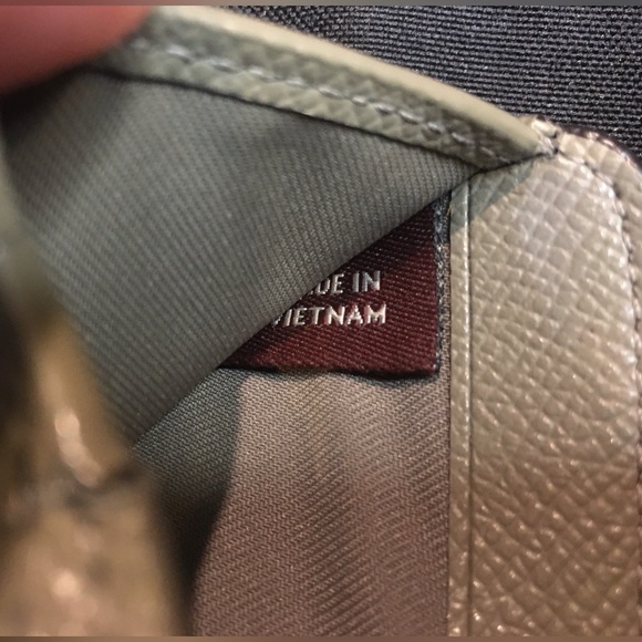 (Needs Repair) Coach Gray Pebble Leather Wallet - Picture 10 of 10